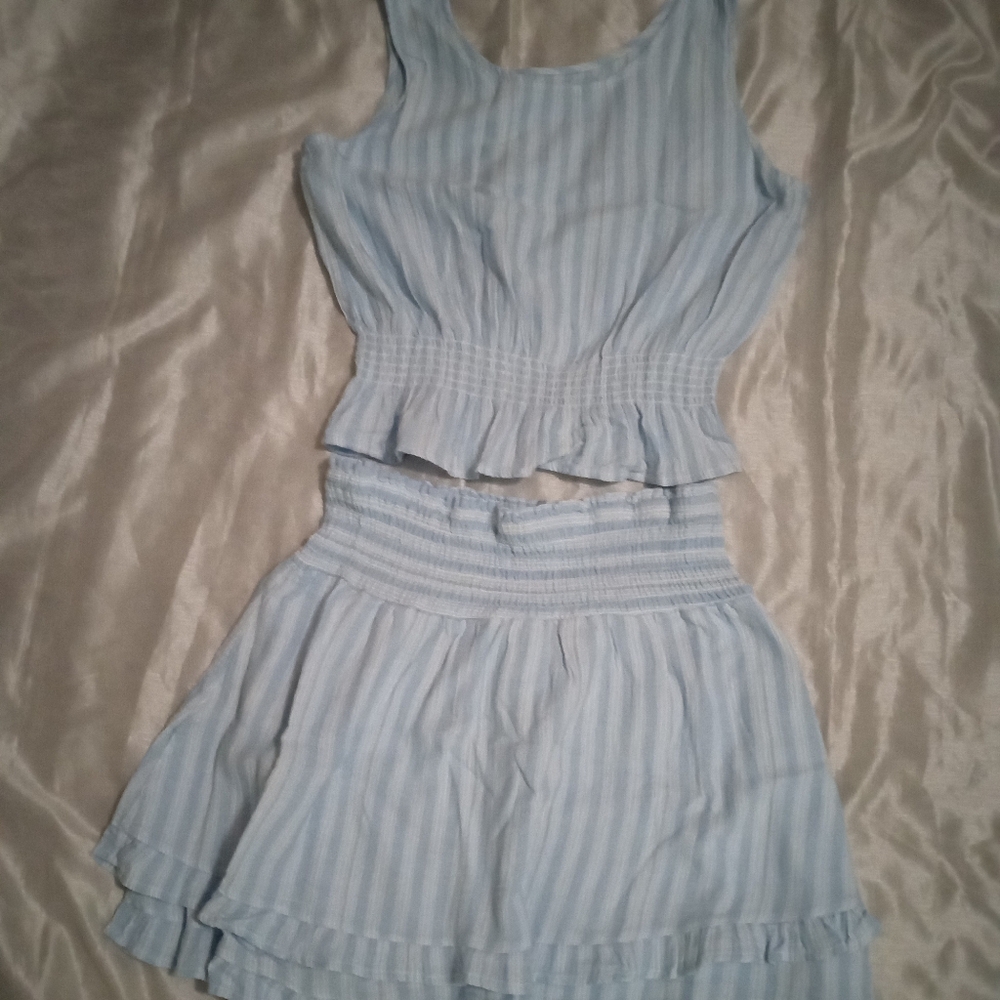 Old Navy Blue and White Striped Women's Skirt Set SizeL(12-14)